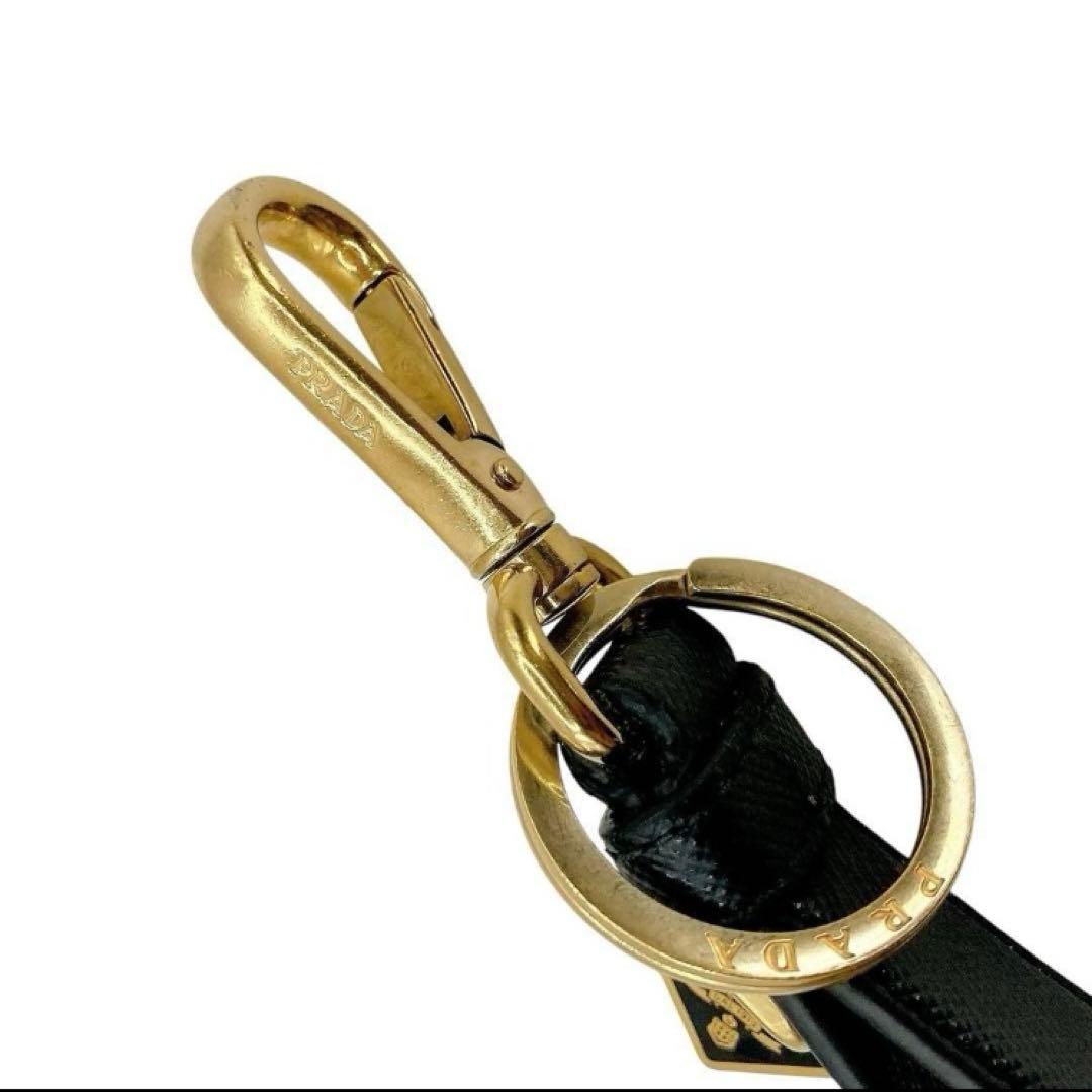 極美品✨PRADA プラダ　キーリング　三角ロゴプレート　サフィアーノ　付属品付