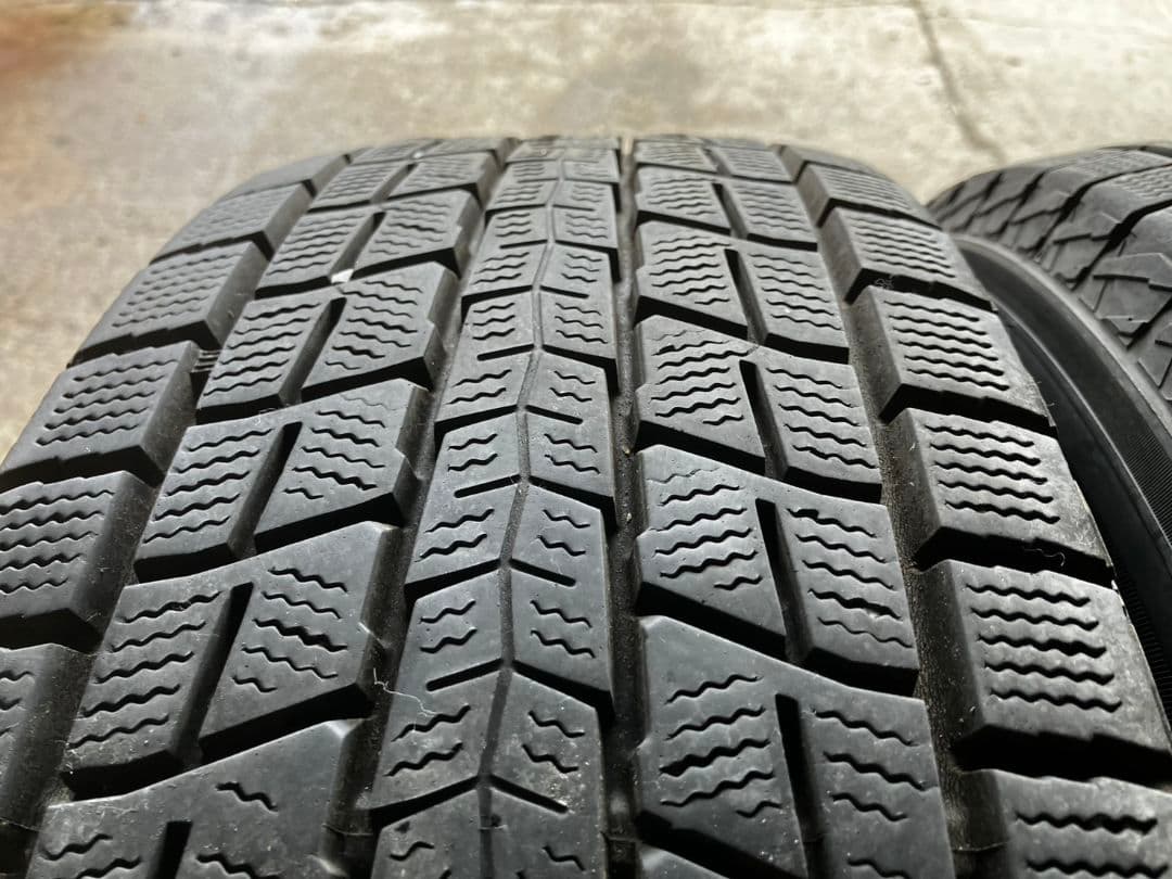 tnn21。 スタッドレス225／65 R 17 ホイールセット