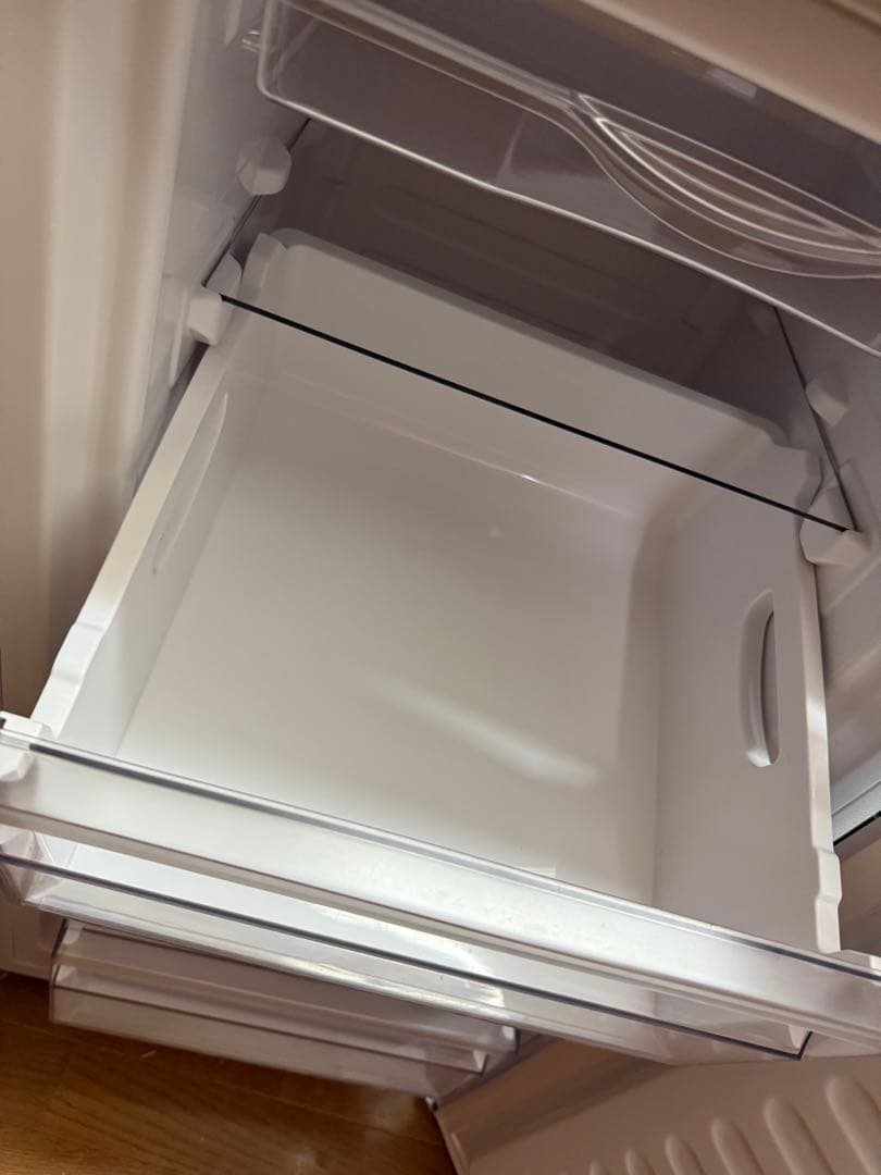 前開き冷凍庫　ハイアール Haierノンフロン　JF-NU102C (W)