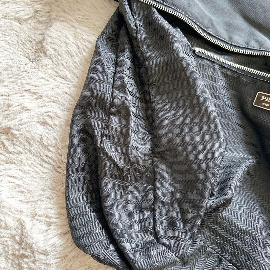 PRADA プラダ ショルダーバッグ ナイロン 黒