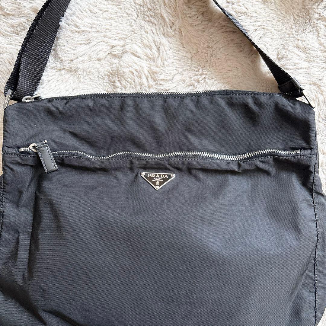 PRADA プラダ ショルダーバッグ ナイロン 黒