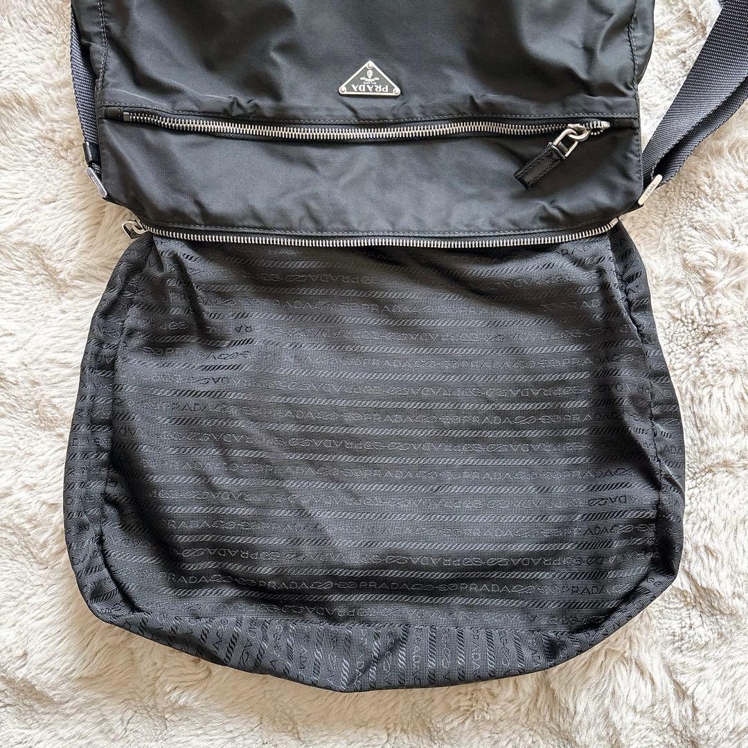 PRADA プラダ ショルダーバッグ ナイロン 黒