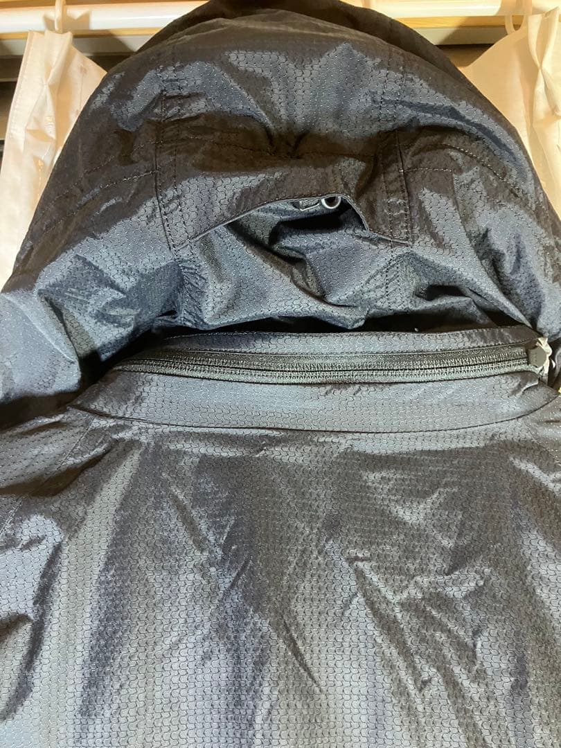 【新品タグ付き・未使用】SALOMON スキーウェア ジャケットメンズL