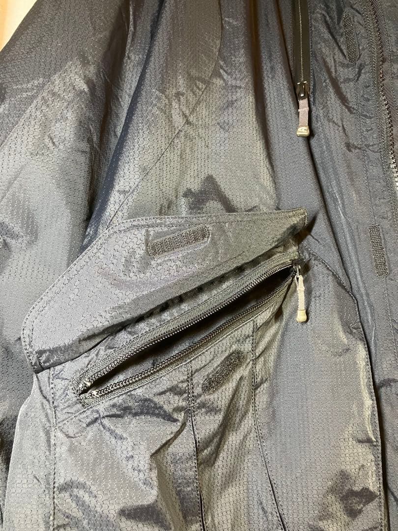 【新品タグ付き・未使用】SALOMON スキーウェア ジャケットメンズL