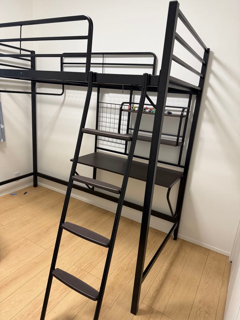 引き取り限定　ニトリ　スチールロフトベッド　黒