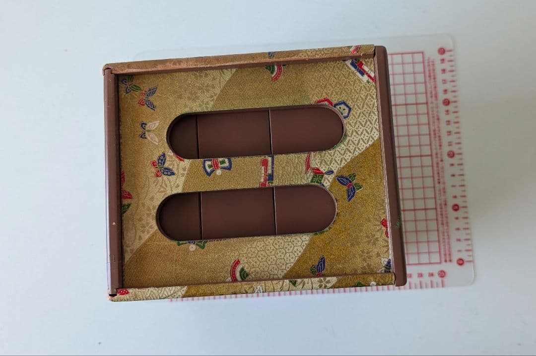 【レア】遊山箱　蝶々　絵入り