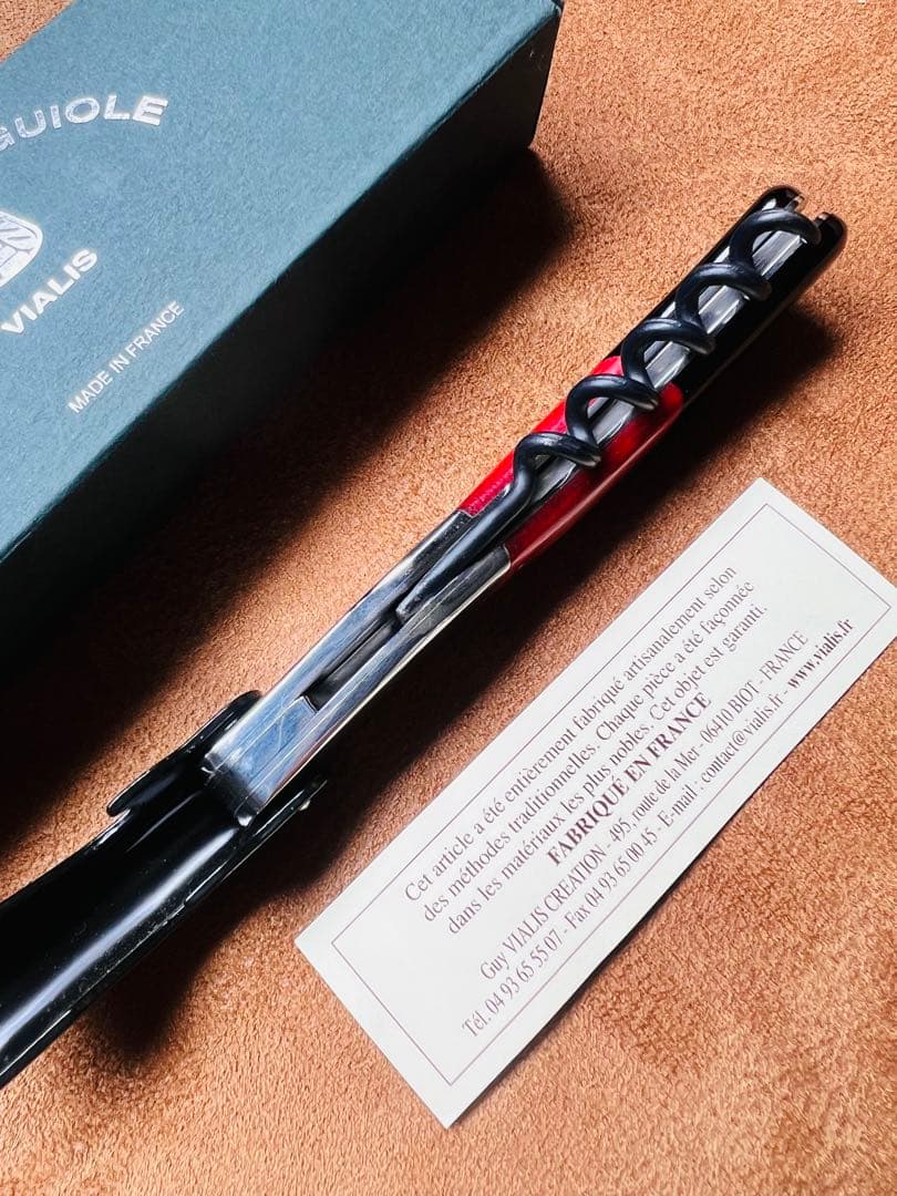 【未使用品】シャトーラギオール LE ROUGE ET LE NOIR 赤と黒