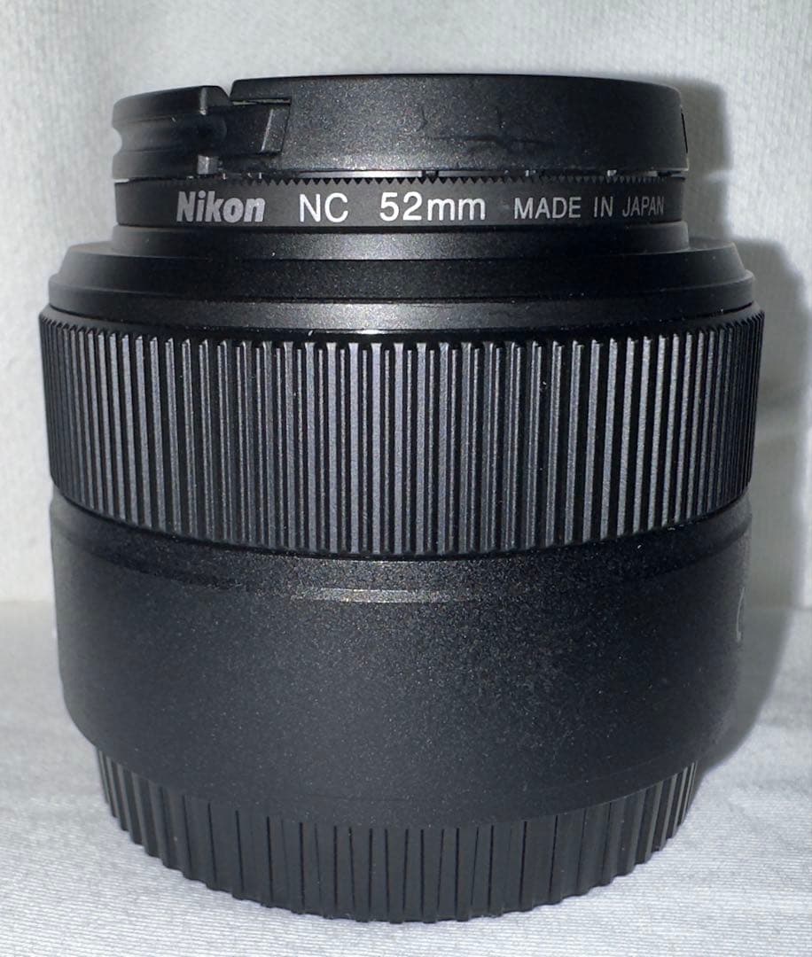 NIKKOR Z 40mm F2 (フィルター＆フード付き)