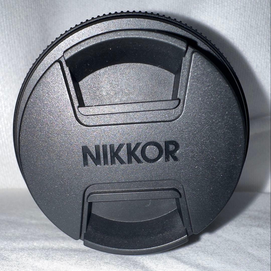 NIKKOR Z 40mm F2 (フィルター＆フード付き)