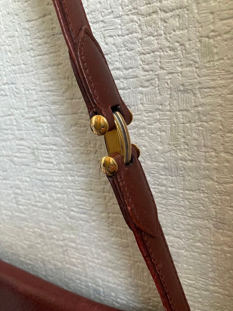 Cartier カルティエ　ショルダーバッグ　ポシェット　レザー　ボルドー
