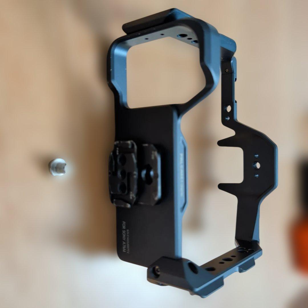 美品 Sony A7 IV 本体 シャッター数4962 ケージ付