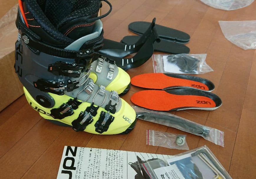 upZ スノーボードブーツ