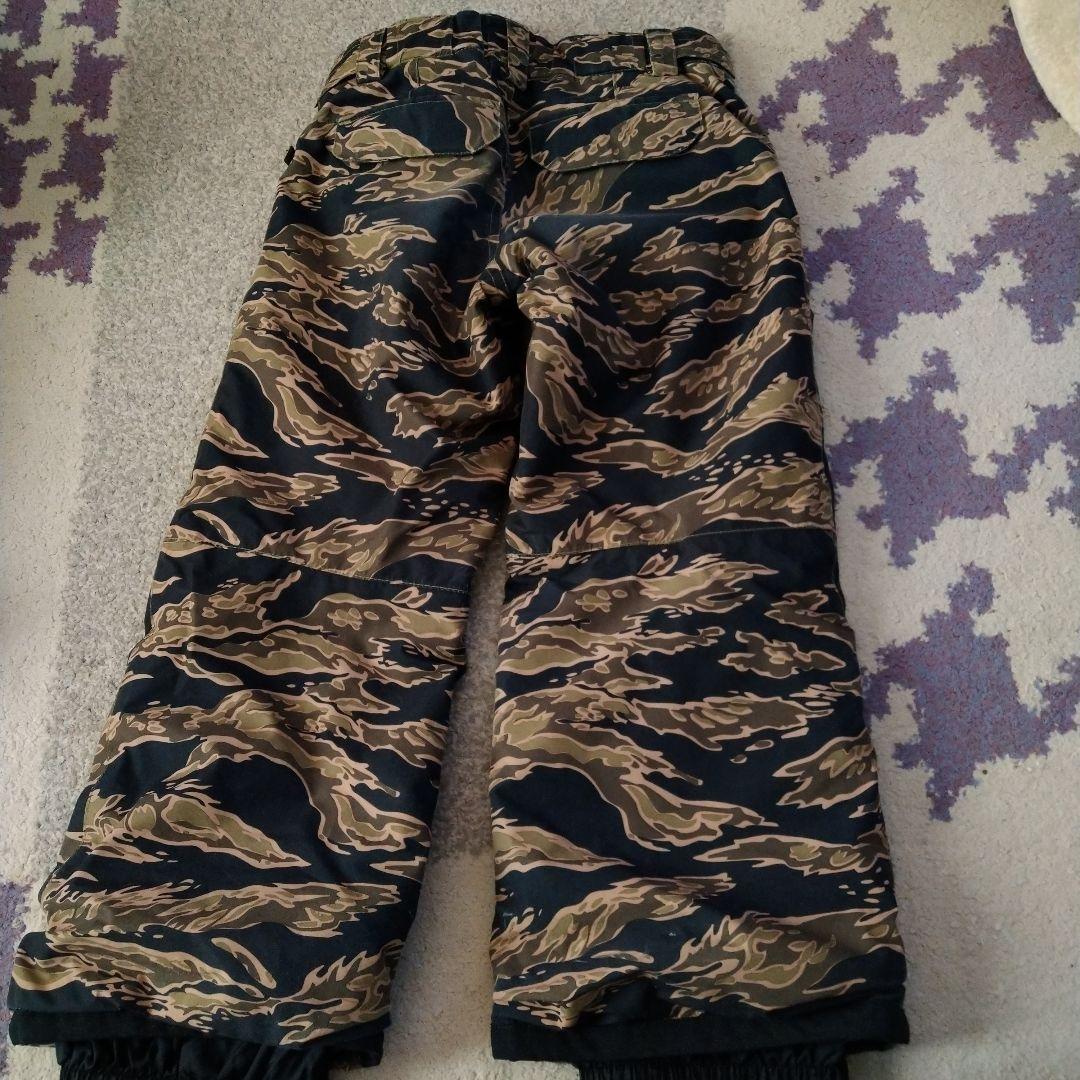 【K】【BURTON】キッズ　スキー＆スノボウェア上下　XS 120