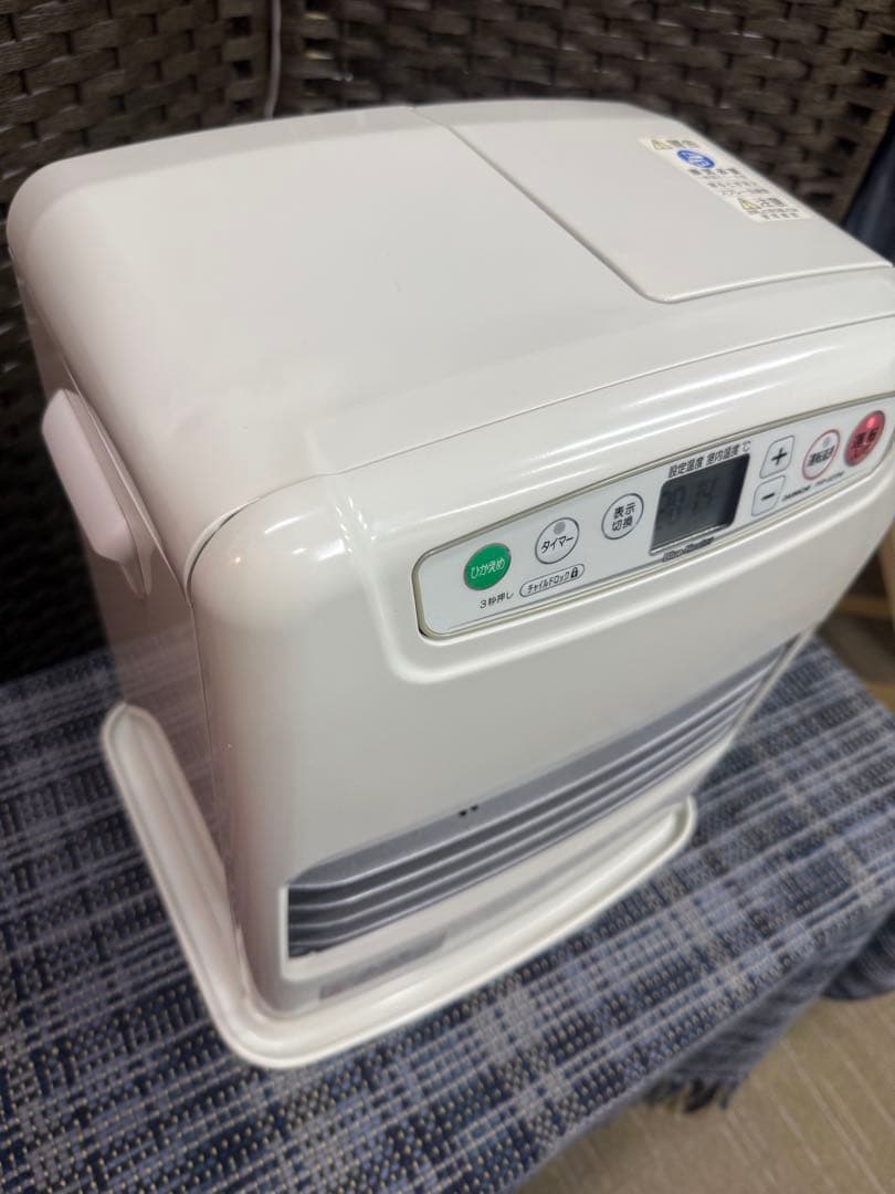 【分解洗浄消毒作業済】　ダイニチ 石油ファンヒーター FHY-32TR4(W)