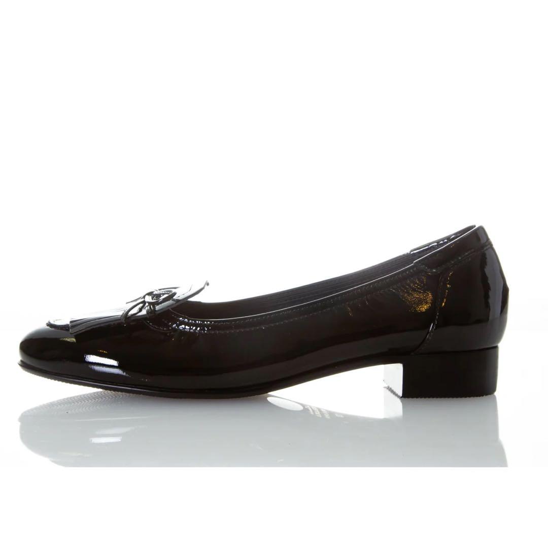 ミハマ エナメルパンプス 黒