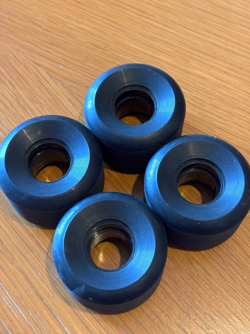 FESN ウィール 55mm 78A とBRONSON ベアリング　セット