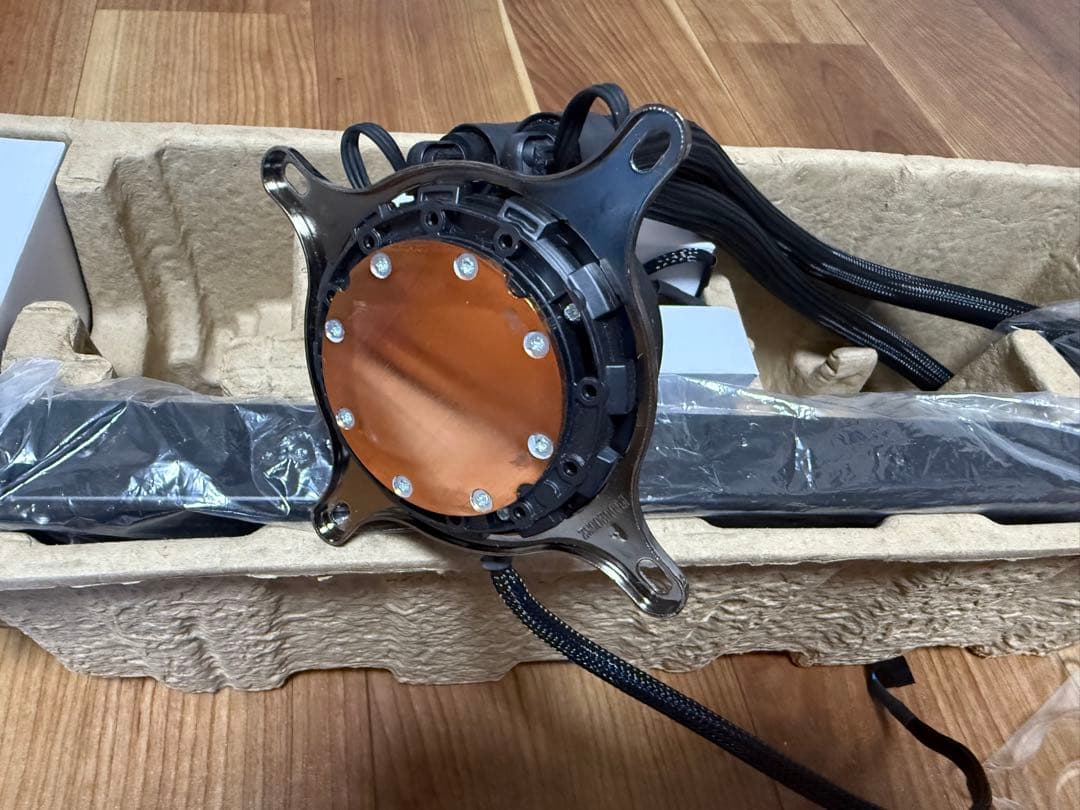 PC用ファン・クーラー Fractal Design Celcius + S36 Prisma