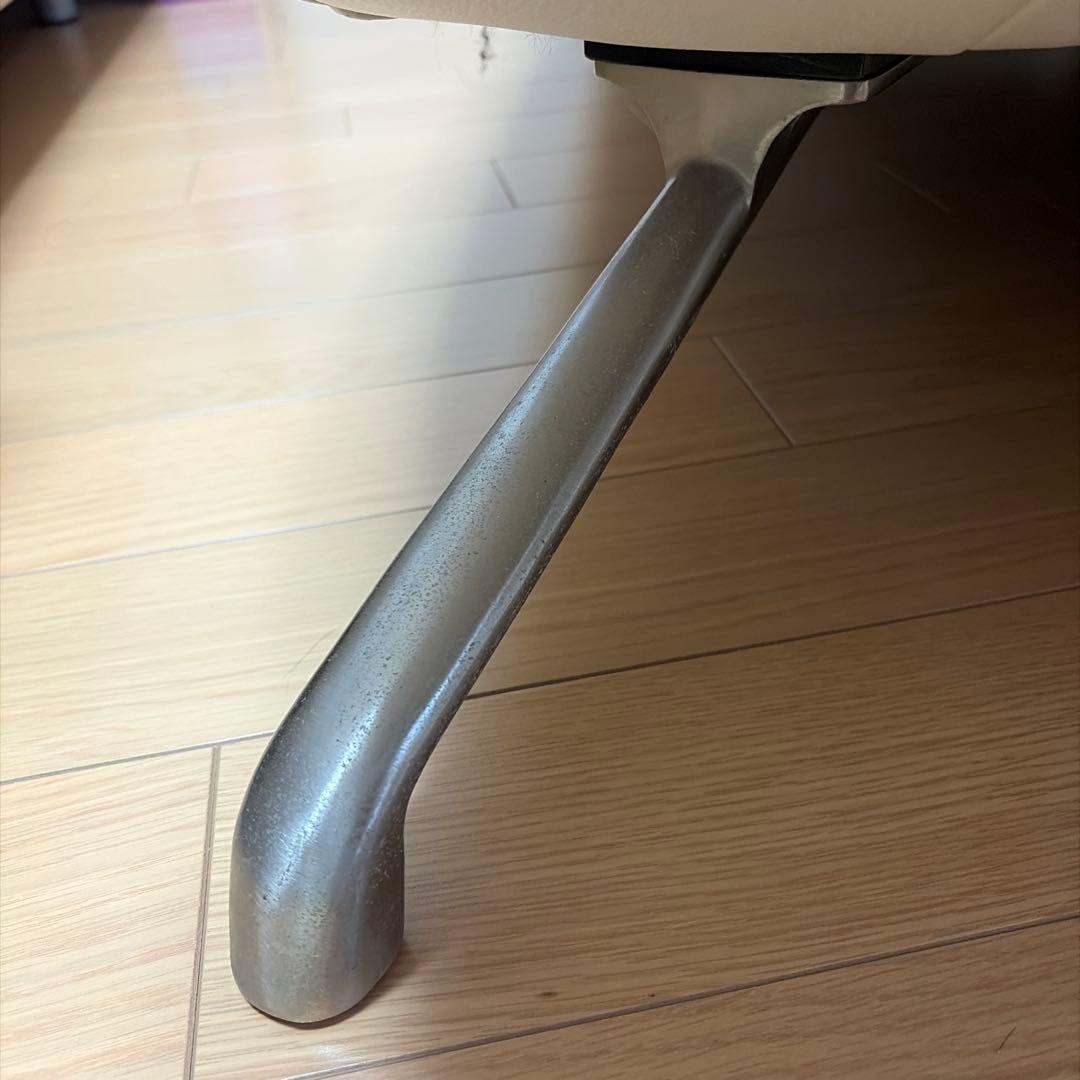 ホワイトレザー 2.5人掛けソファ　2人掛け　3人掛け