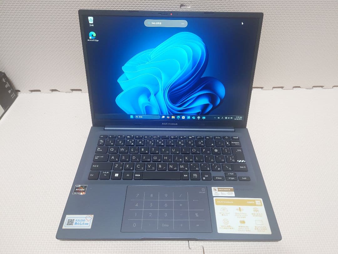 ASUS Vivobook M1403Q/Ryzen5 5600H/16・512