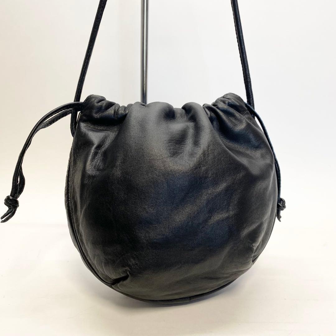 【美品】ロエベ 巾着ショルダーバッグ ブラック ナッパレザー アナグラム