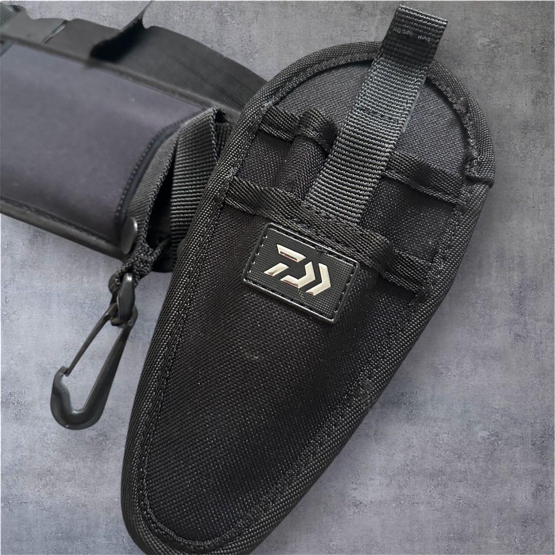 【早い者勝ち⭐️】DAIWA ダイワ フィッシングベルト ブラック　2ポケット付き