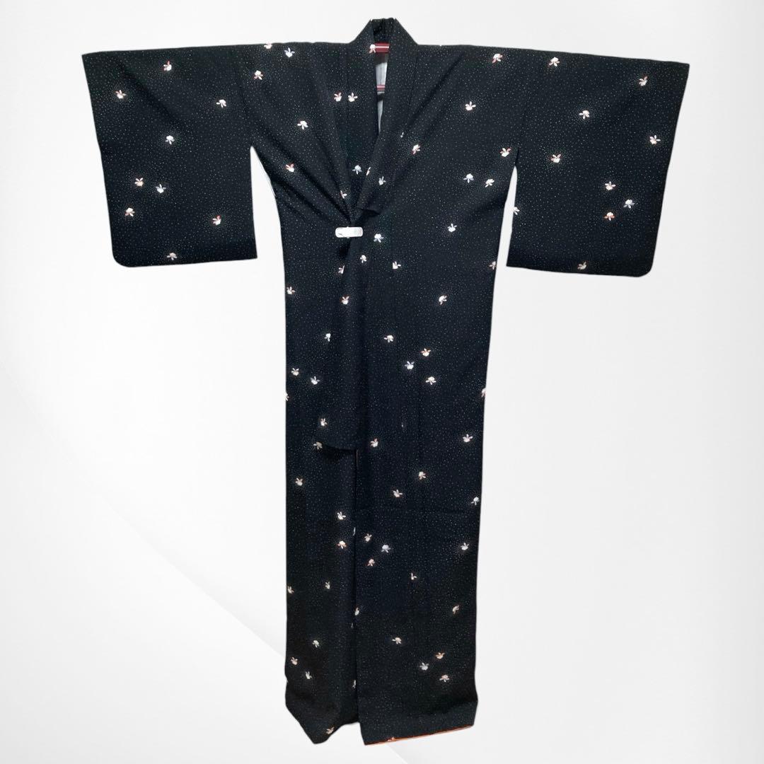 【良品✨】東レシルック　さんび　洗える着物　小紋　黒色　紗綾形地紋　かぶ　D7