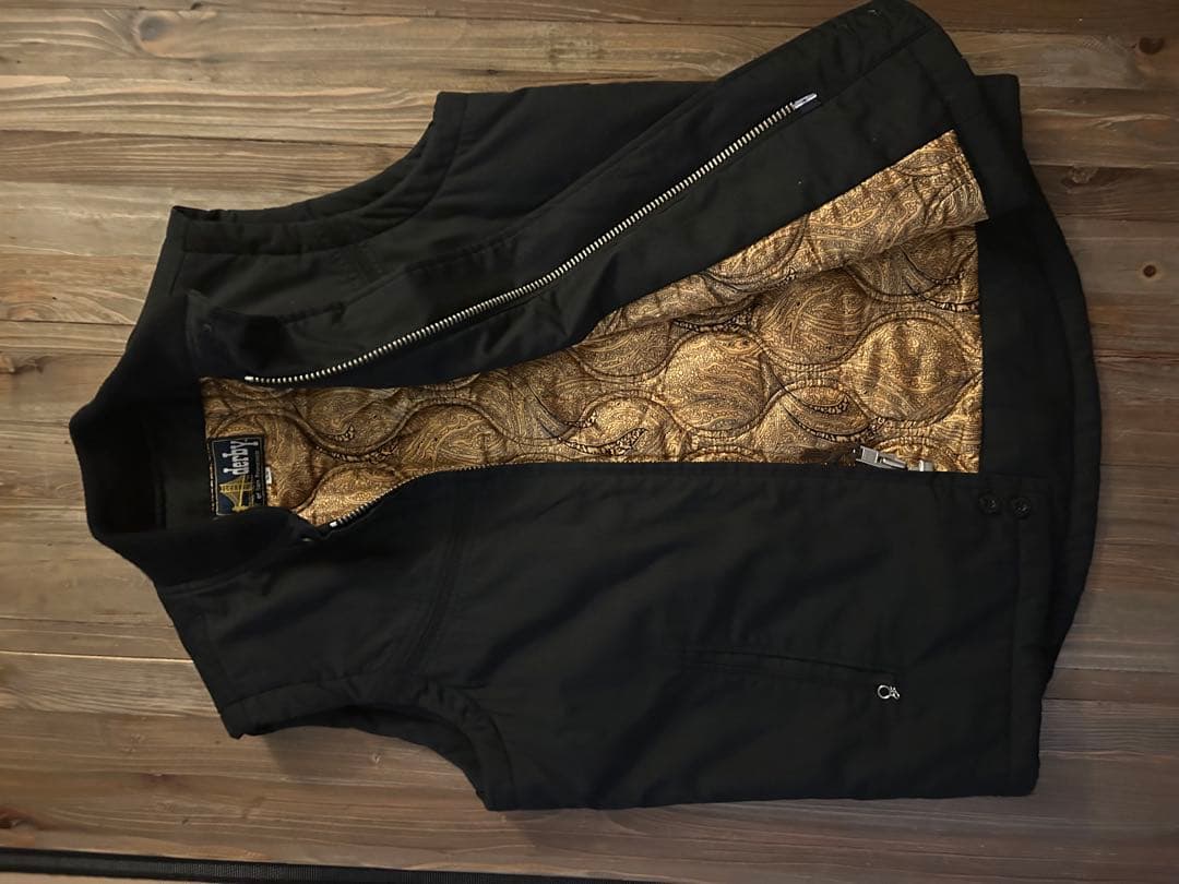 ダービーオブサンフランシスコ ブラック ダービーベスト ゴールド裏地