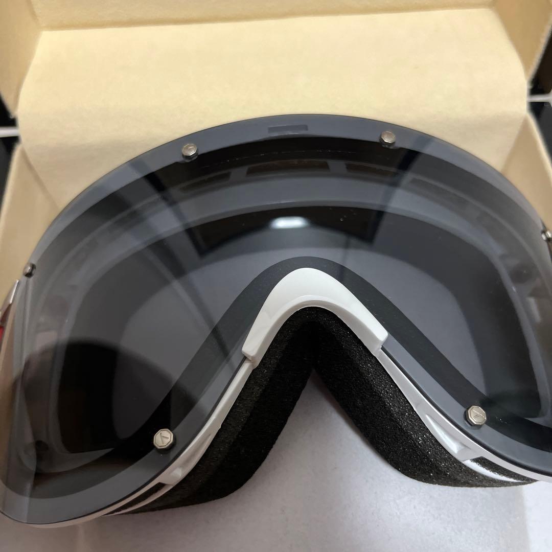 YNIQ ゴーグル　スノーゴール　 お得