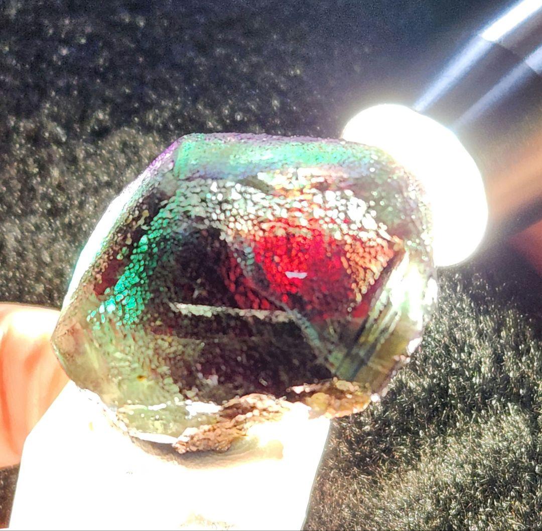 エロンゴ産バイカラーフローライトキューブNo1309