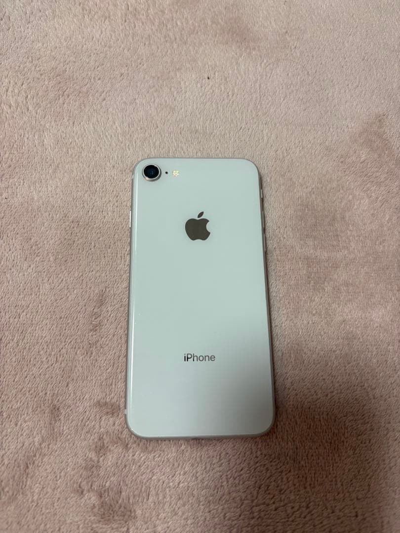 Apple iPhone8 256ギガ　ホワイト 本体
