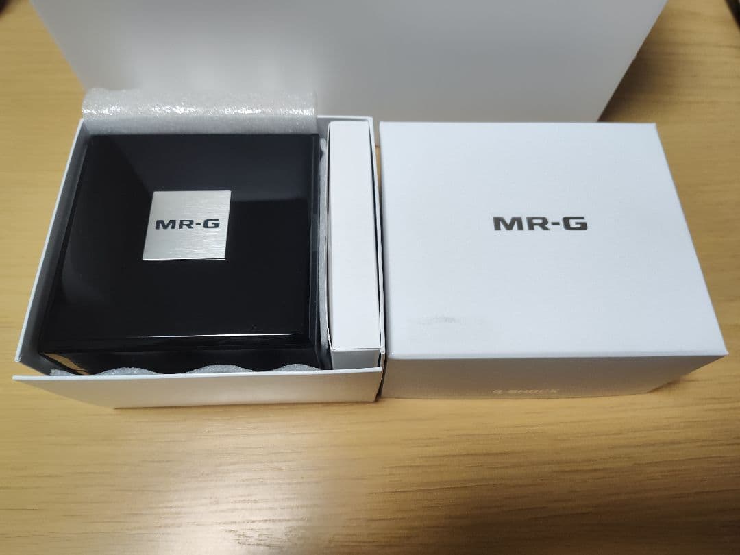 時計 CASIO MRG-B1000D-1AJR