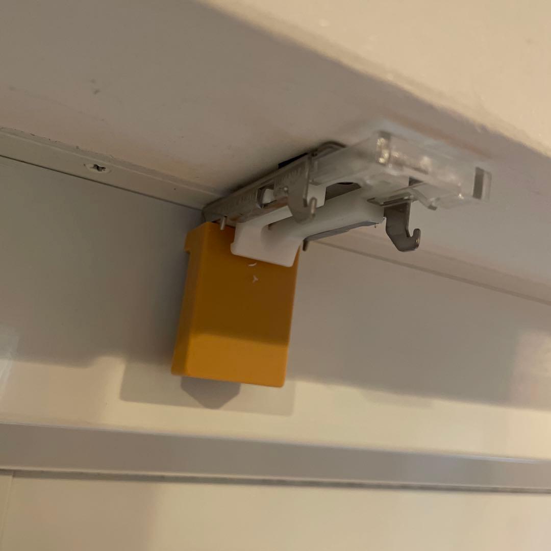 ブラウン木製ブラインド吊り下げ式　2個セット　ニチベイ　バランス付き