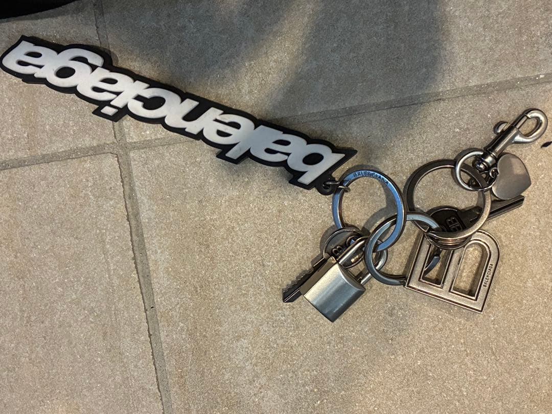 Balenciaga マルチカラー キーホルダー