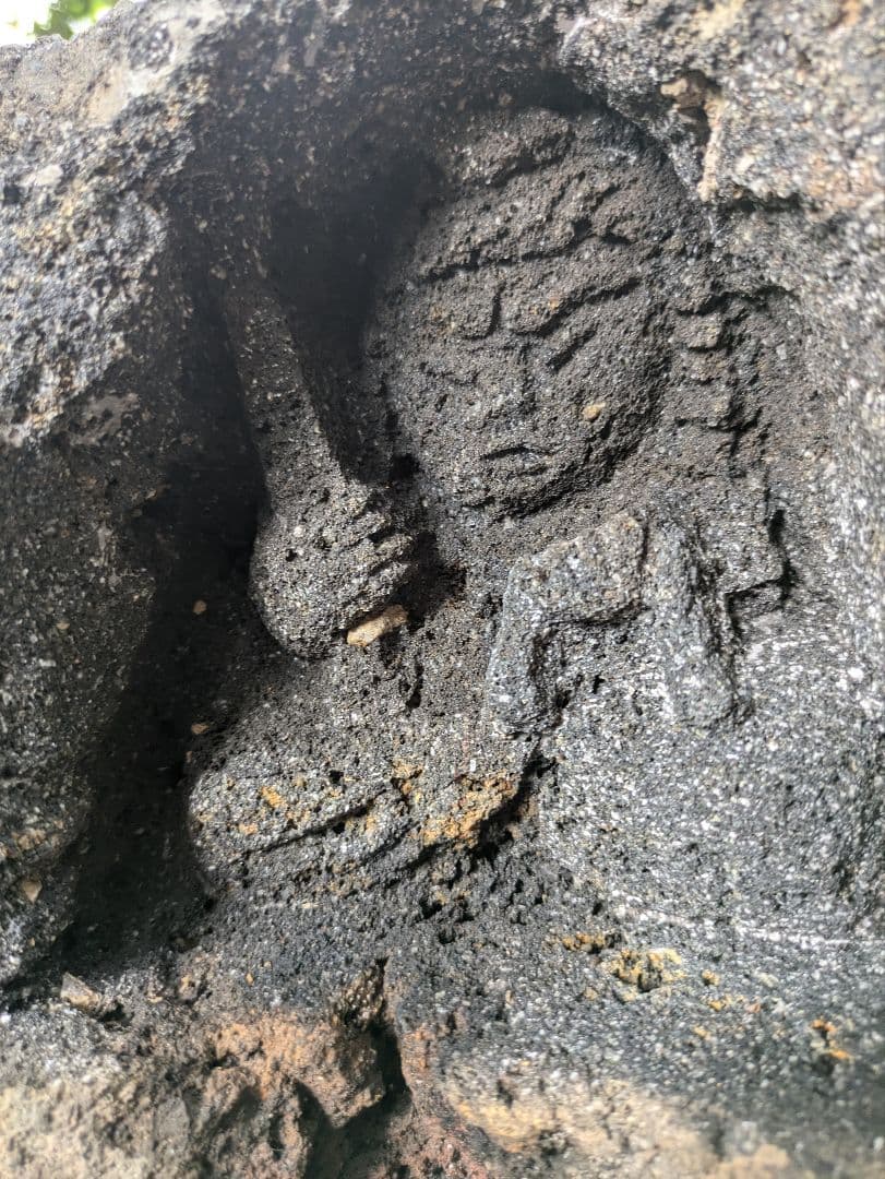 熔岩石仏、不動明王、熔岩不動明王、倉田辰彦作