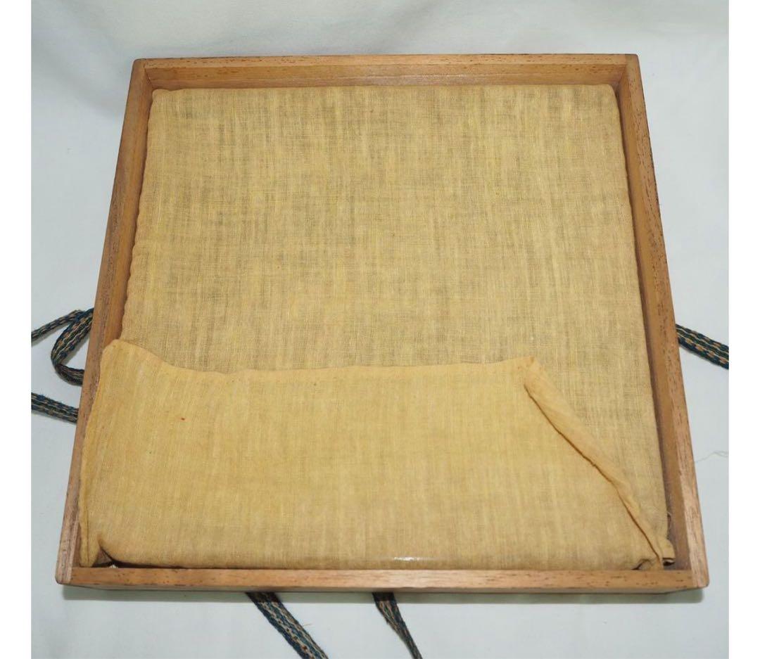 送料無料　江戸後期　蒔絵の名工７代山本春正（正徳）作　蝋色鯉画四角盆共箱本物保証