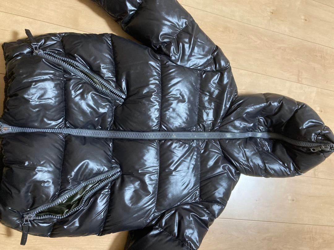 DUVETICA デュベティカ　フード付き ブラックダウンジャケット 44