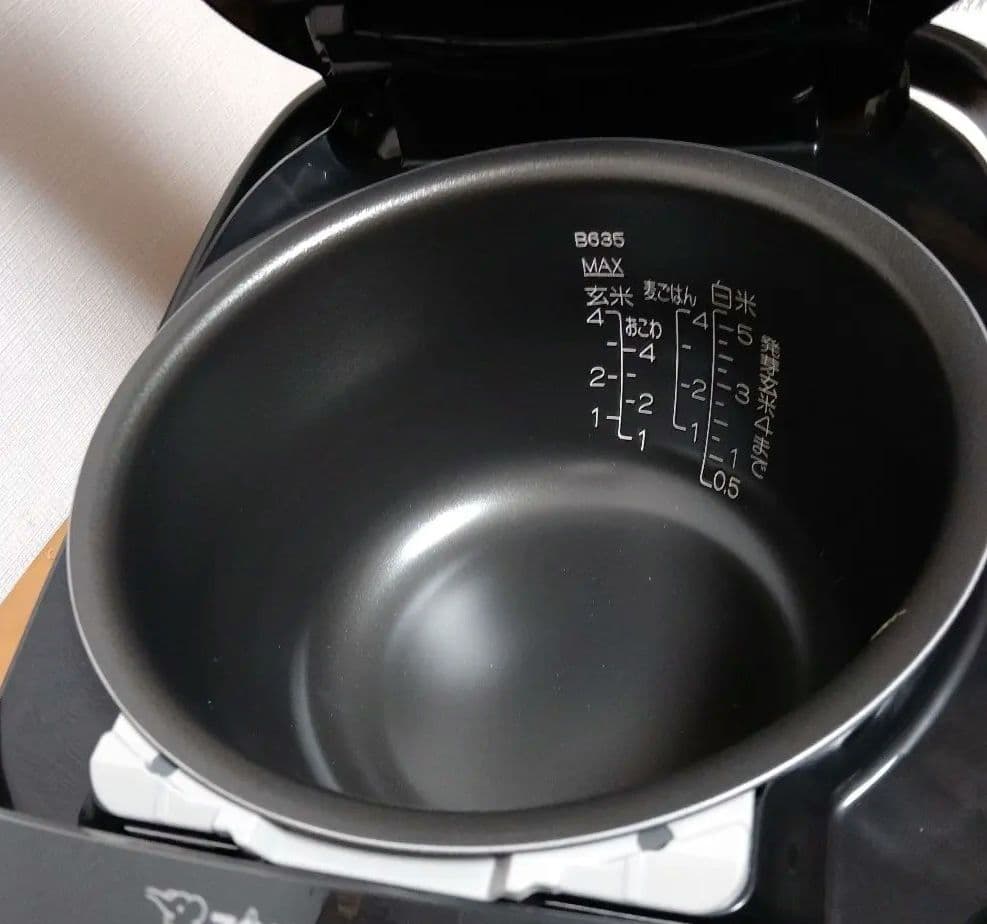 【美品】象印　圧力IH炊飯ジャー　5.5合 NP-ZX10