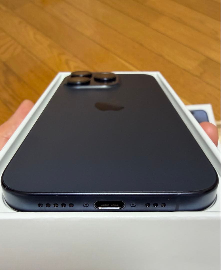 【残BT91%】iPhone15pro 256GBsimフリー【無印ケース付】
