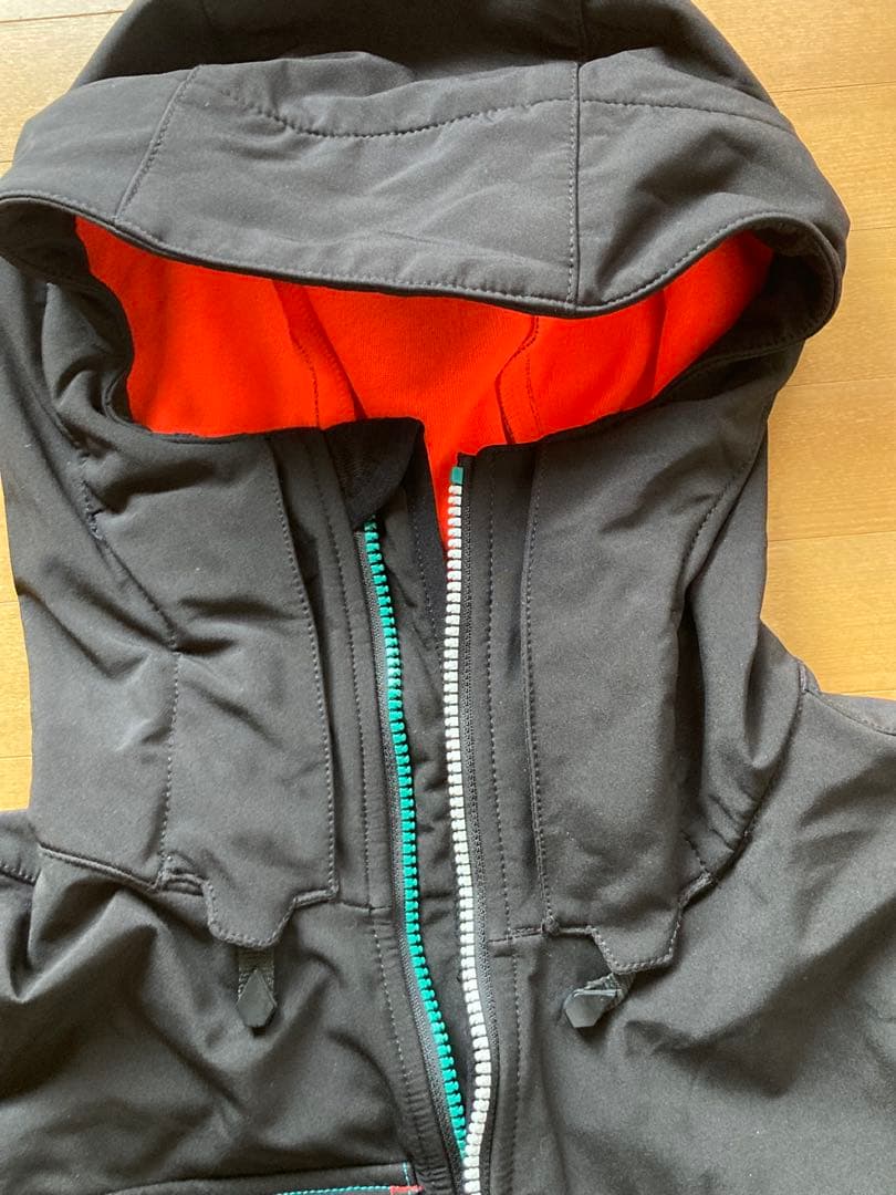 VOLCOM ボルコム　スノーボードウェア(レディース) 春先用