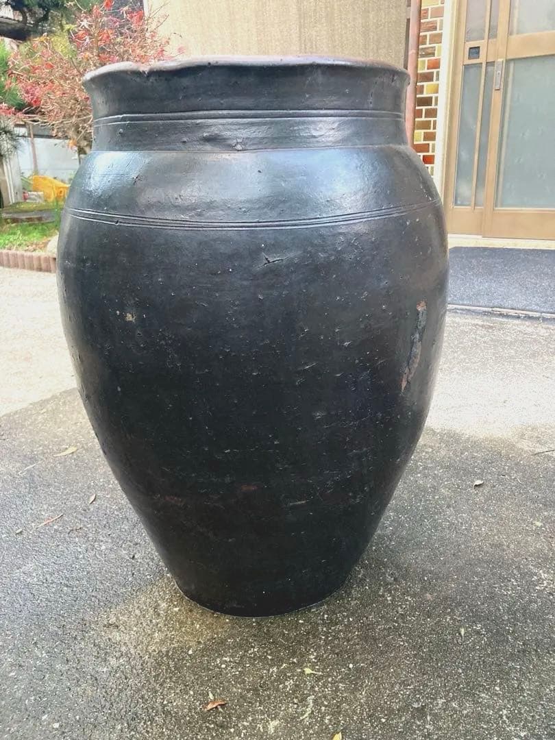味わい深い 古い 大きな 陶器の甕 (かめ) 壺植木鉢 メダカの水鉢60センチ。