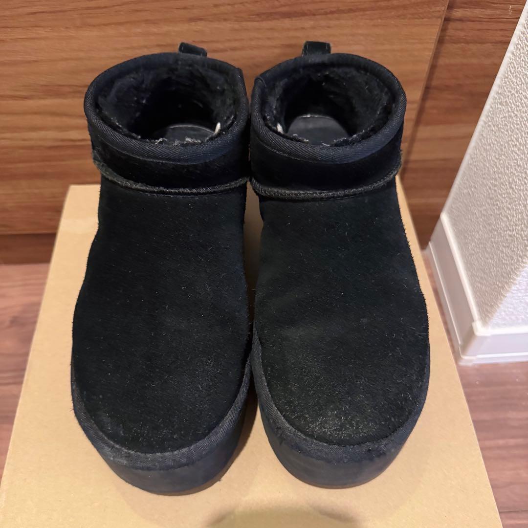 UGG Classic Ultra Mini Platform 黒　25cm