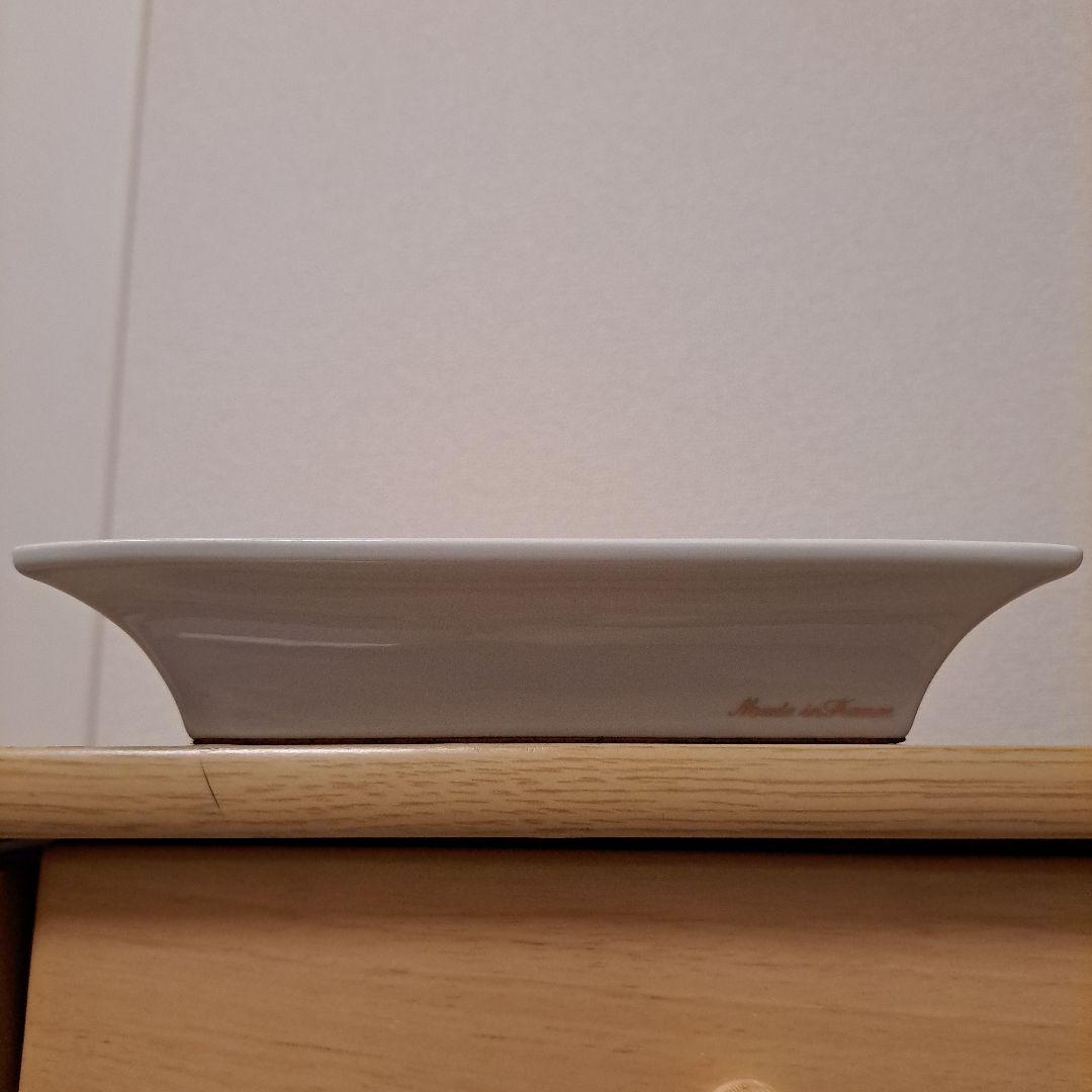 HERMES　羽根デザインの陶器灰皿　アッシュトレイ