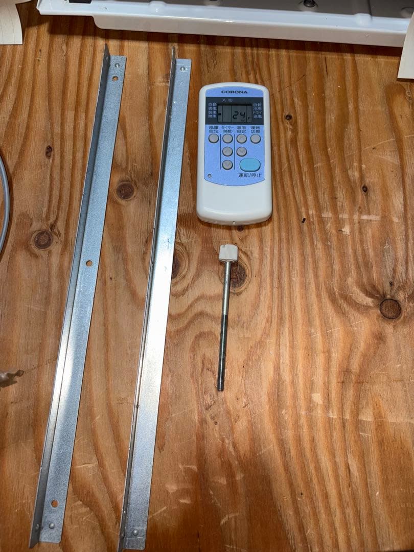 2022 窓用エアコン　除菌クリーニング済み