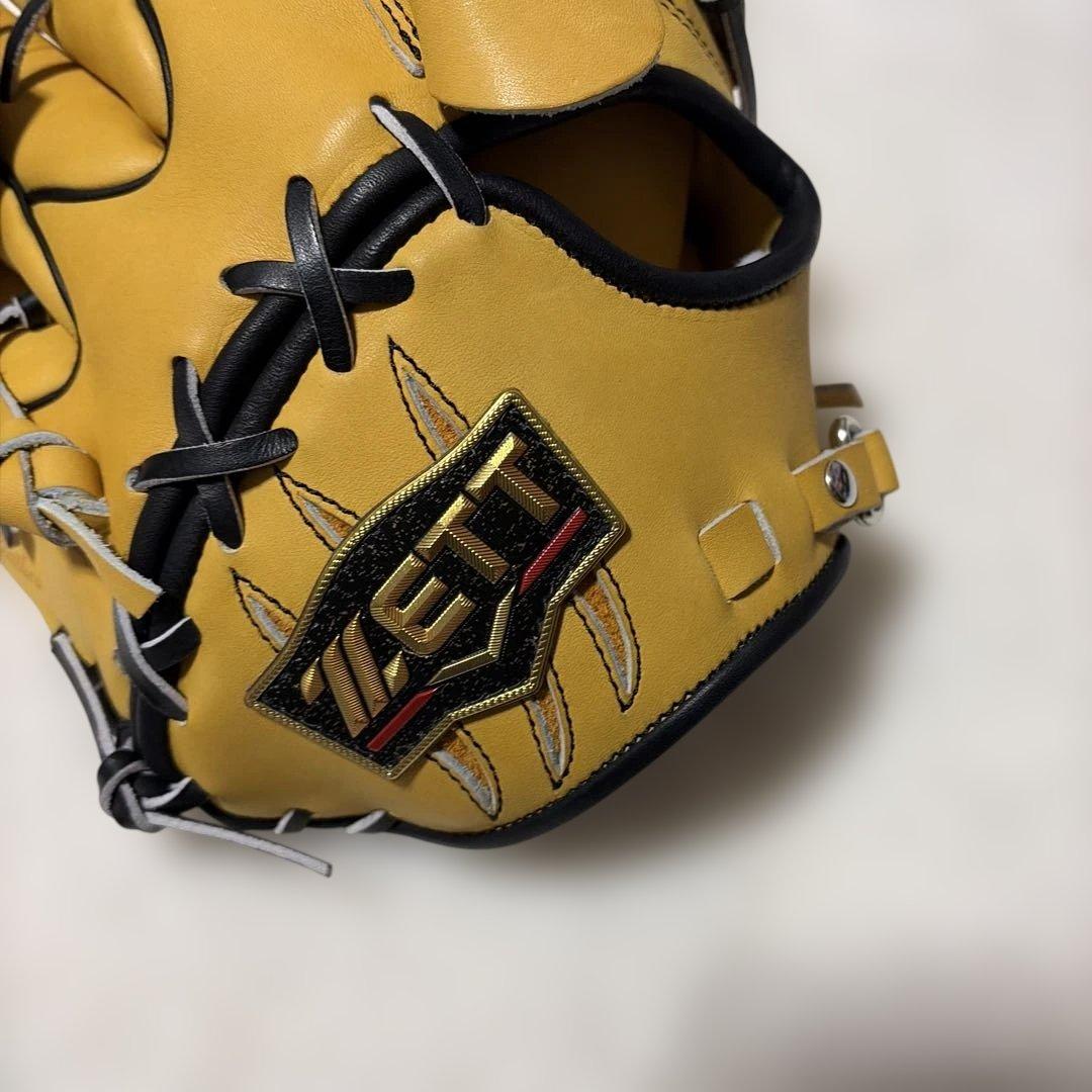 週末限定定価税込40700円ゼットプロステイタス　軟式　藤浪モデル　新品未使用