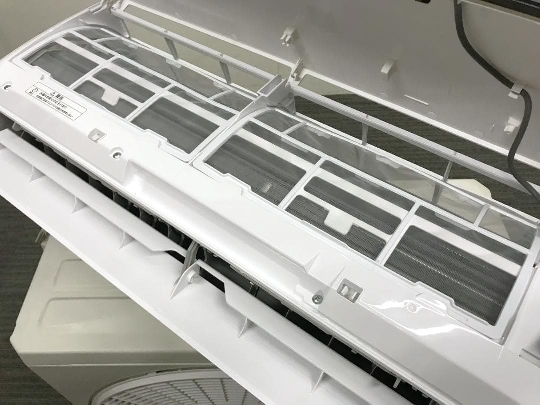 テヨンさま専用　シャープ　ルームエアコン　AC-22NFT　2022　おもに6畳