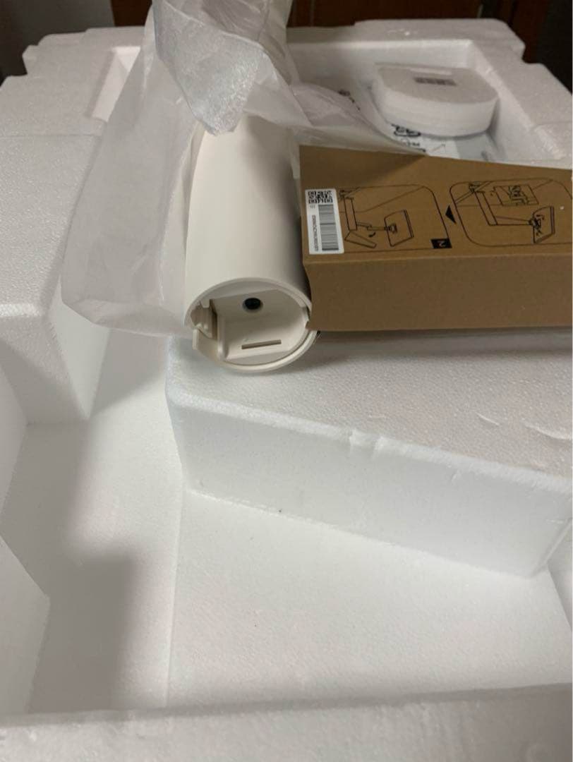 ジ*世様 LG SMART Monitor 32SQ780S 32インチ