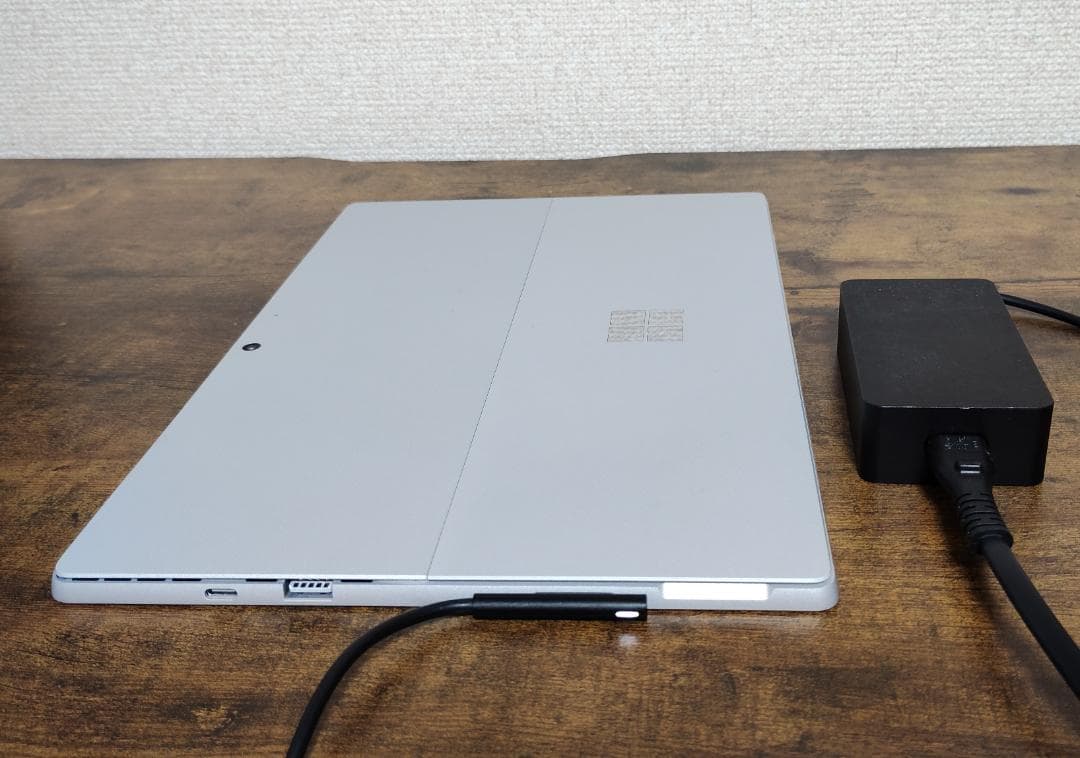 Surface Pro 7 Corei5 8GB 128GB バッテリー率92％