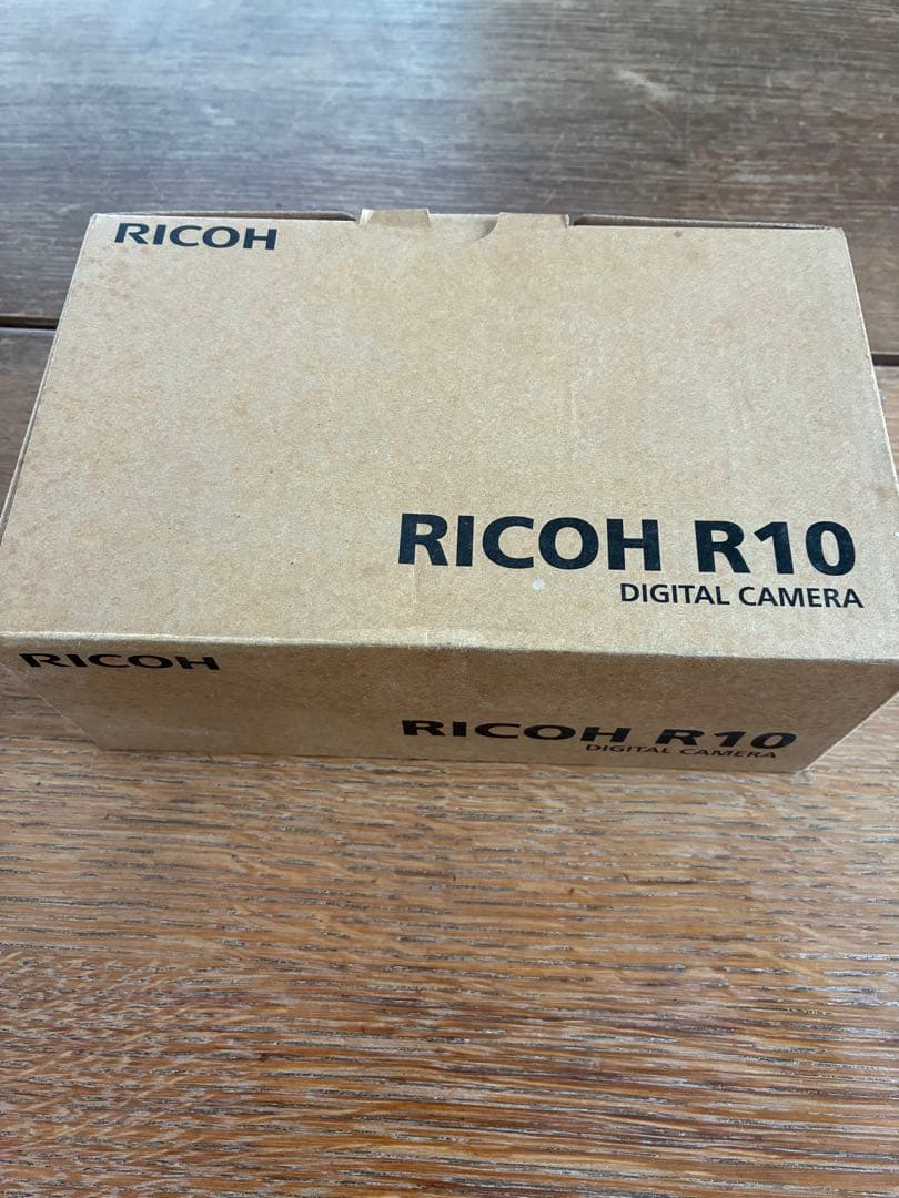【訳アリ&動作確認済み】RICOH R10 コンパクトデジタルカメラ
