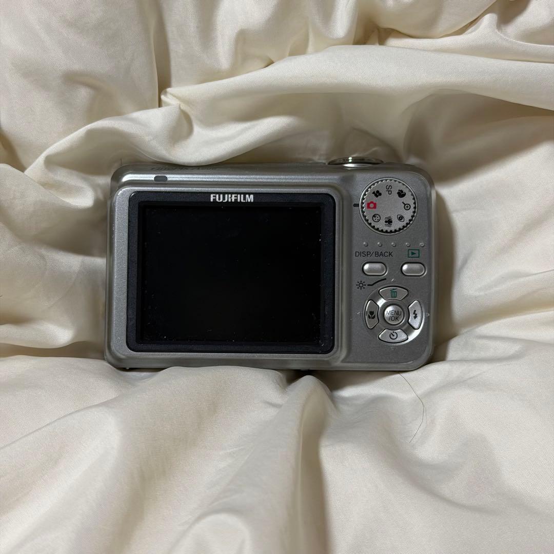FUJIFILM フジフィルム FinePix A900 シルバーデジタルカメラ