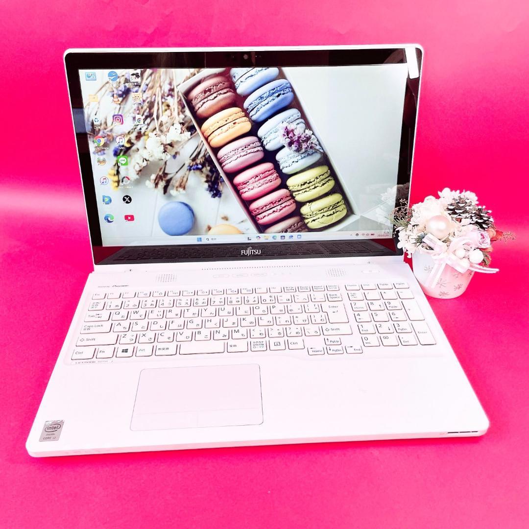 大人気タッチパネル❣️薄型ノートパソコン✨️快適SSDブルーレイ白Windows11